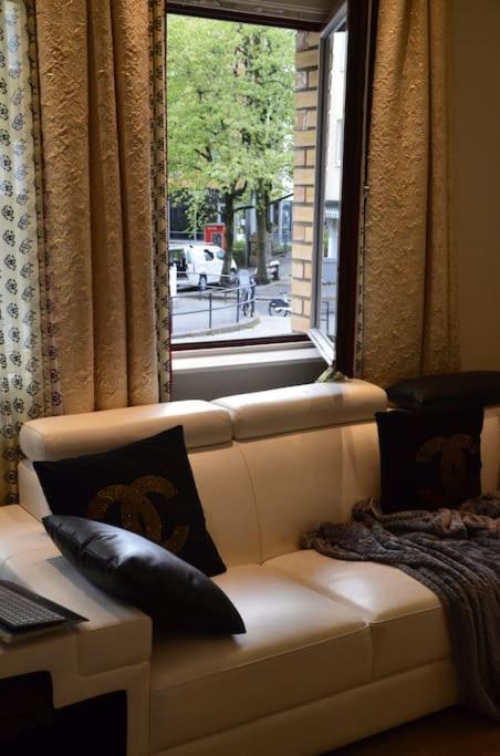 Sentral Modern Design Med 2 Soverom, Gratis Parkering